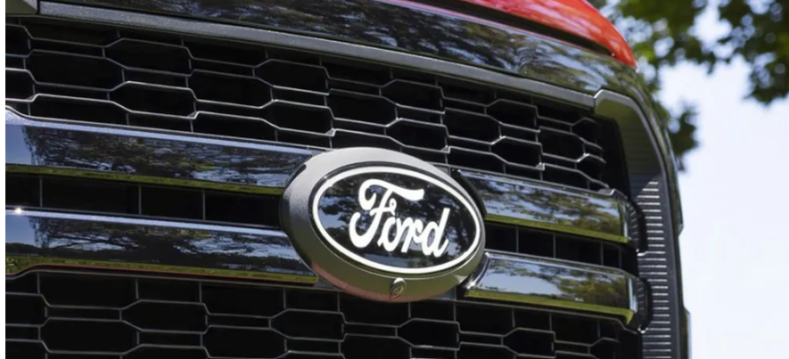 Ford quietly introduced a new logo, and it almost went unnoticed.