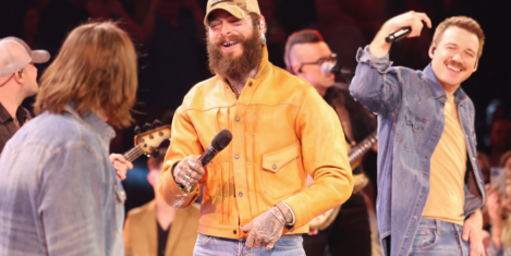Photo of “CMA Awards 2023: Post Malone’s Stunning Country Tribute Leaves Audience in Awe!”