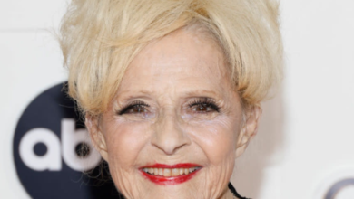 “Iconic at 78: Brenda Lee Graces the Red Carpet in a Rare Appearance”