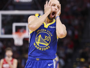 Unbelievable Blooper by Curry and Paul Shakes Up Warriors vs. Rockets Game!