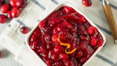 Photo of Cranberry Showdown: Homemade vs. Canned – The Ultimate Thanksgiving Battle Revealed!