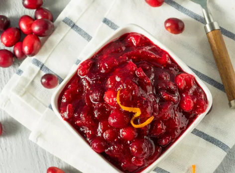 Cranberry Showdown: Homemade vs. Canned – The Ultimate Thanksgiving Battle Revealed!